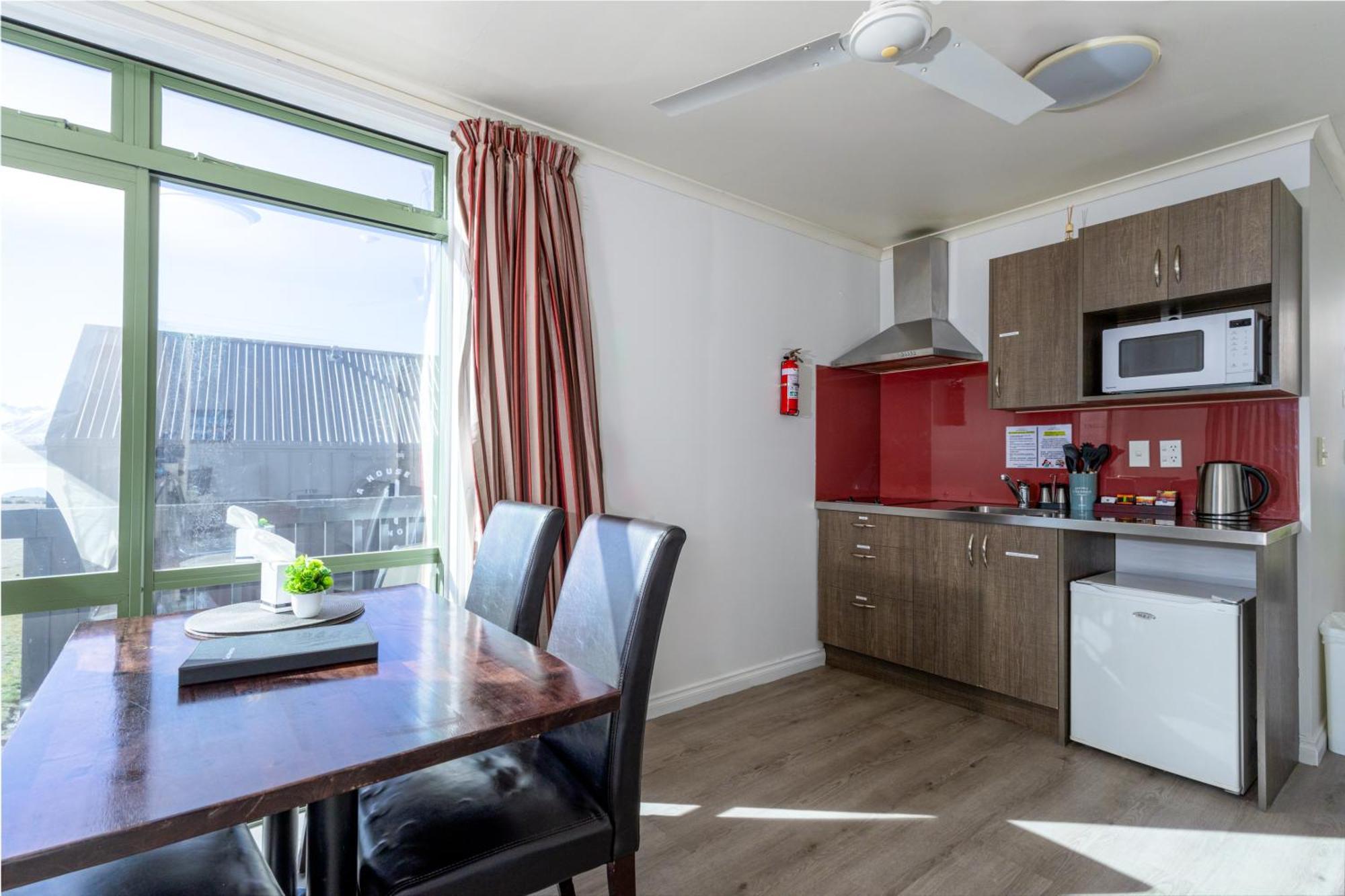 Lake Tekapo Village Motel Экстерьер фото